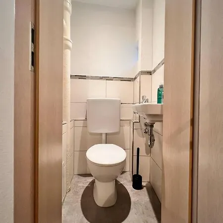 Apartment Center I Family I Business I Internet I Netflix Coburg